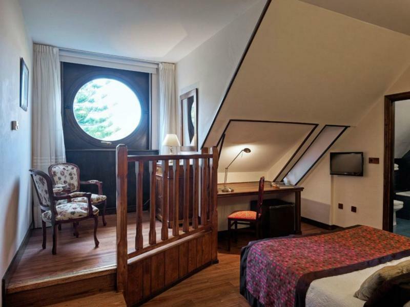 Hotel Y Apartamentos Arias نافيا المظهر الخارجي الصورة